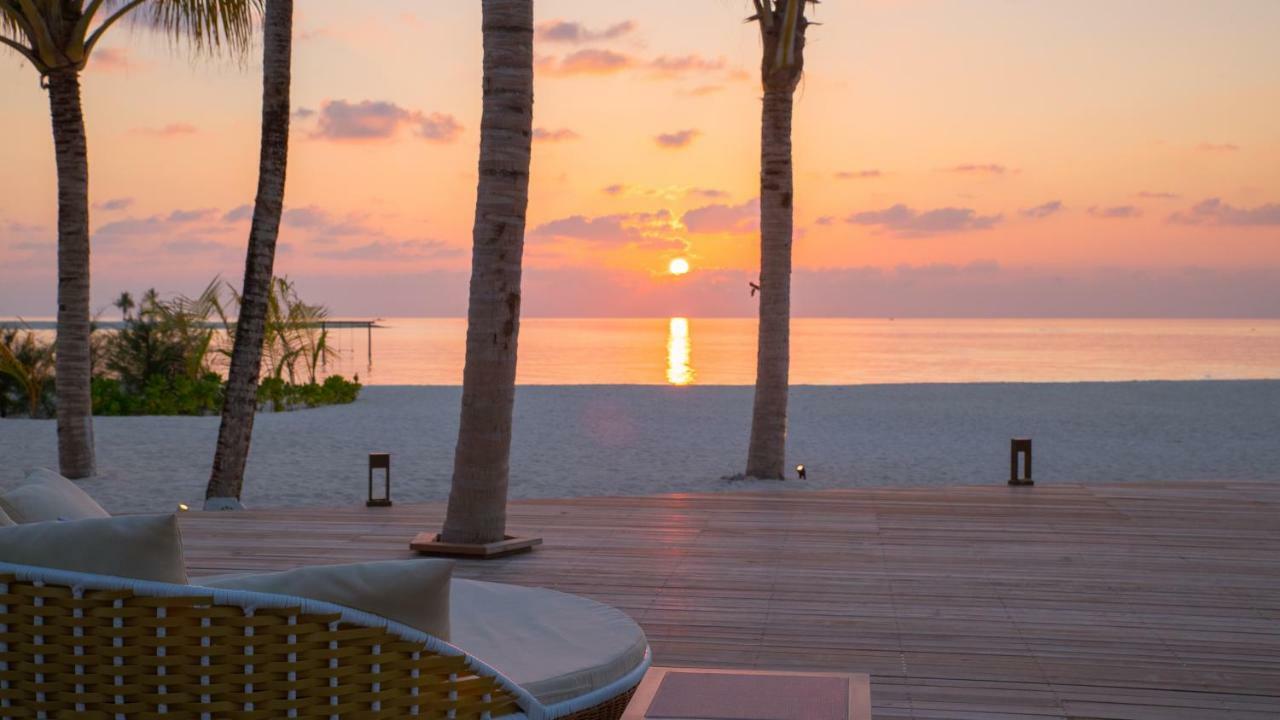 Innahura Maldives Resort Kurendhoo Extérieur photo